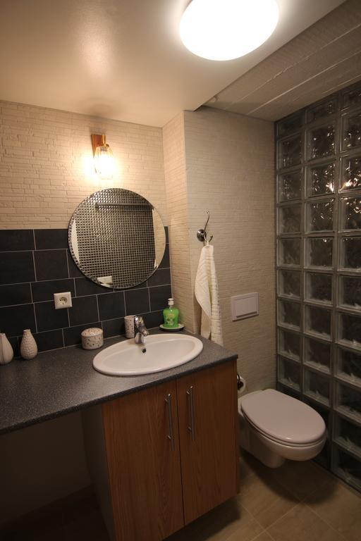 Solheimar Studio Apartment Isafjordur Номер фото