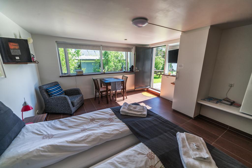 Solheimar Studio Apartment Isafjordur Екстер'єр фото