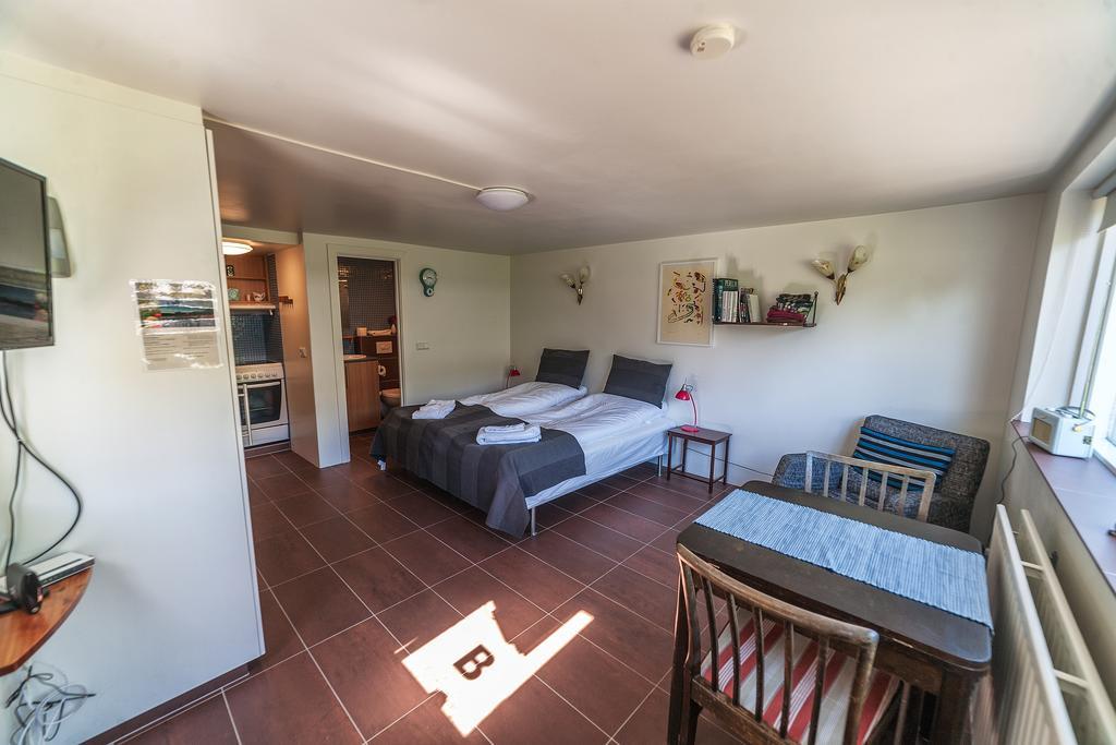 Solheimar Studio Apartment Isafjordur Екстер'єр фото
